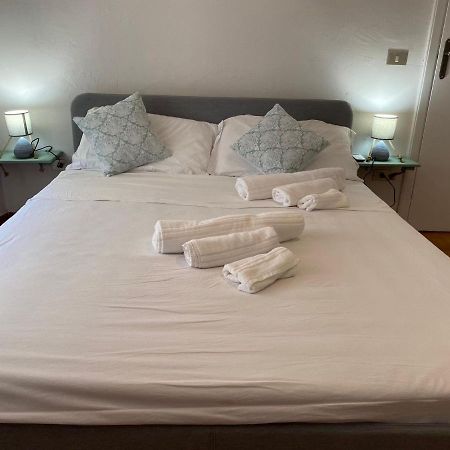 Villa Edwige B&B カステッラバーテ エクステリア 写真